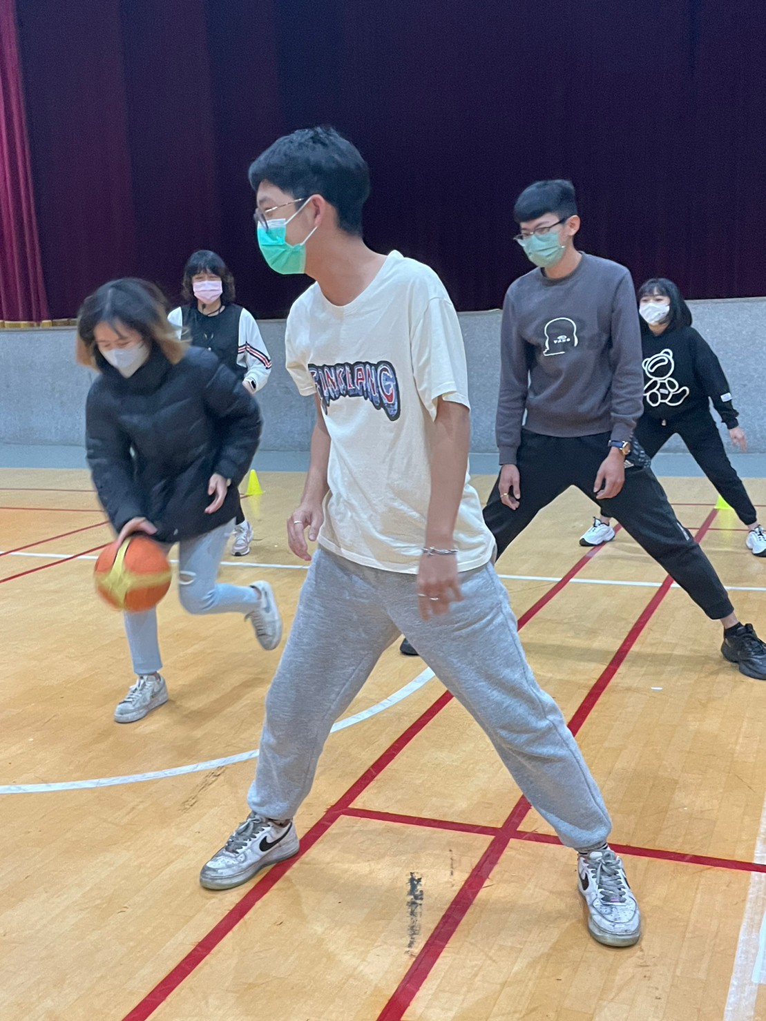 LINE_ALBUM_111學年度下學期拒菸趣味競賽_230413_64