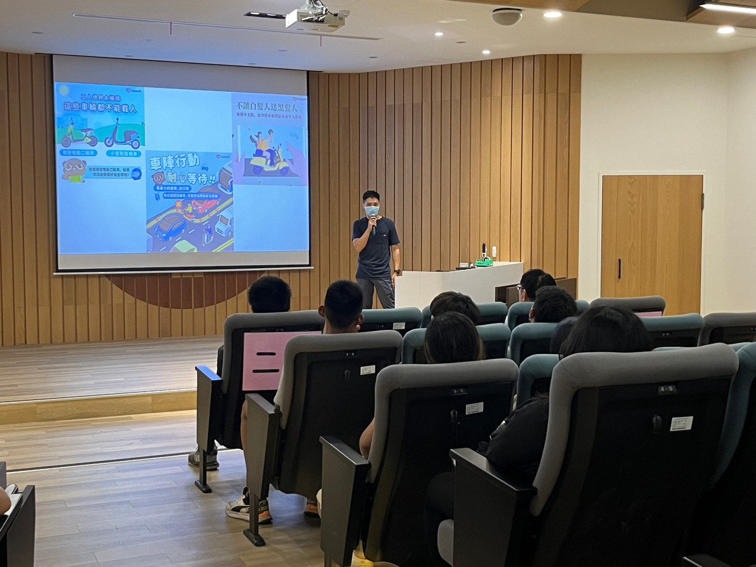 LINE_ALBUM_111-2休業式_230701_88